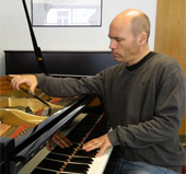 Klavierbaumeister Frank Engler (Inhaber)